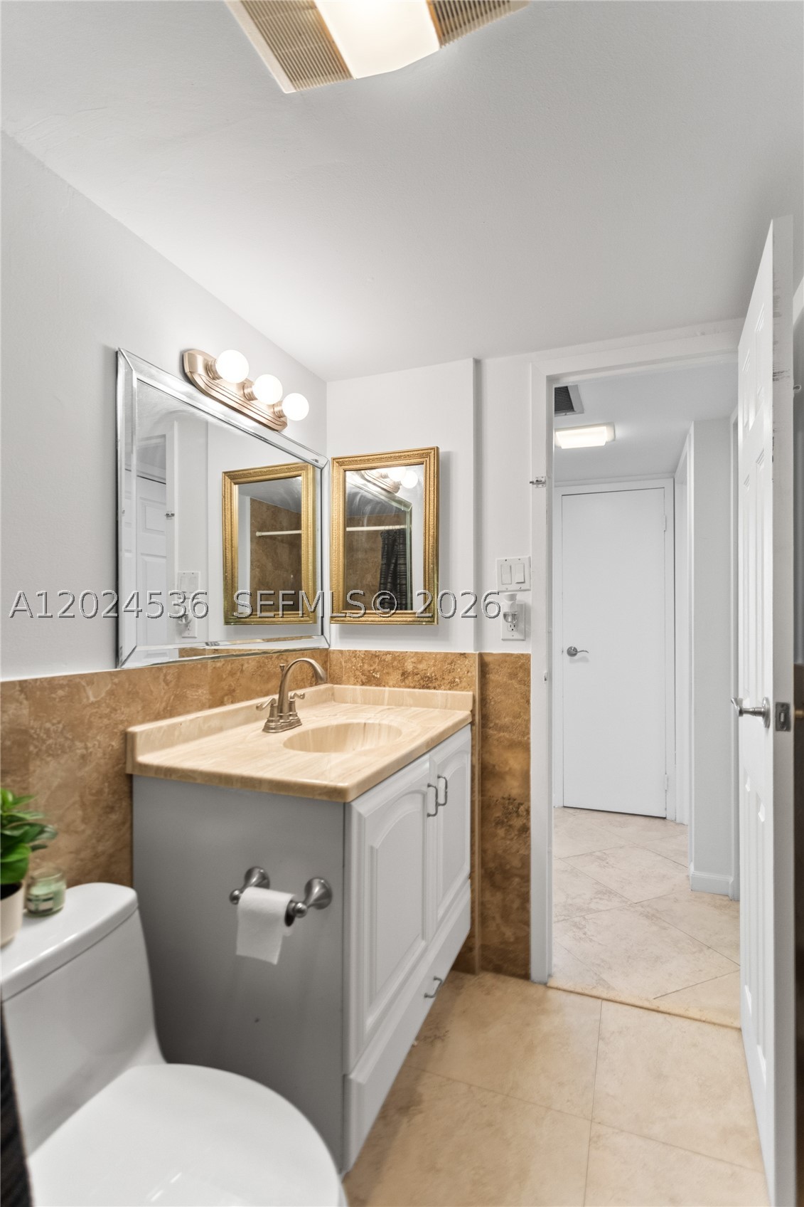 image Arlen House East15