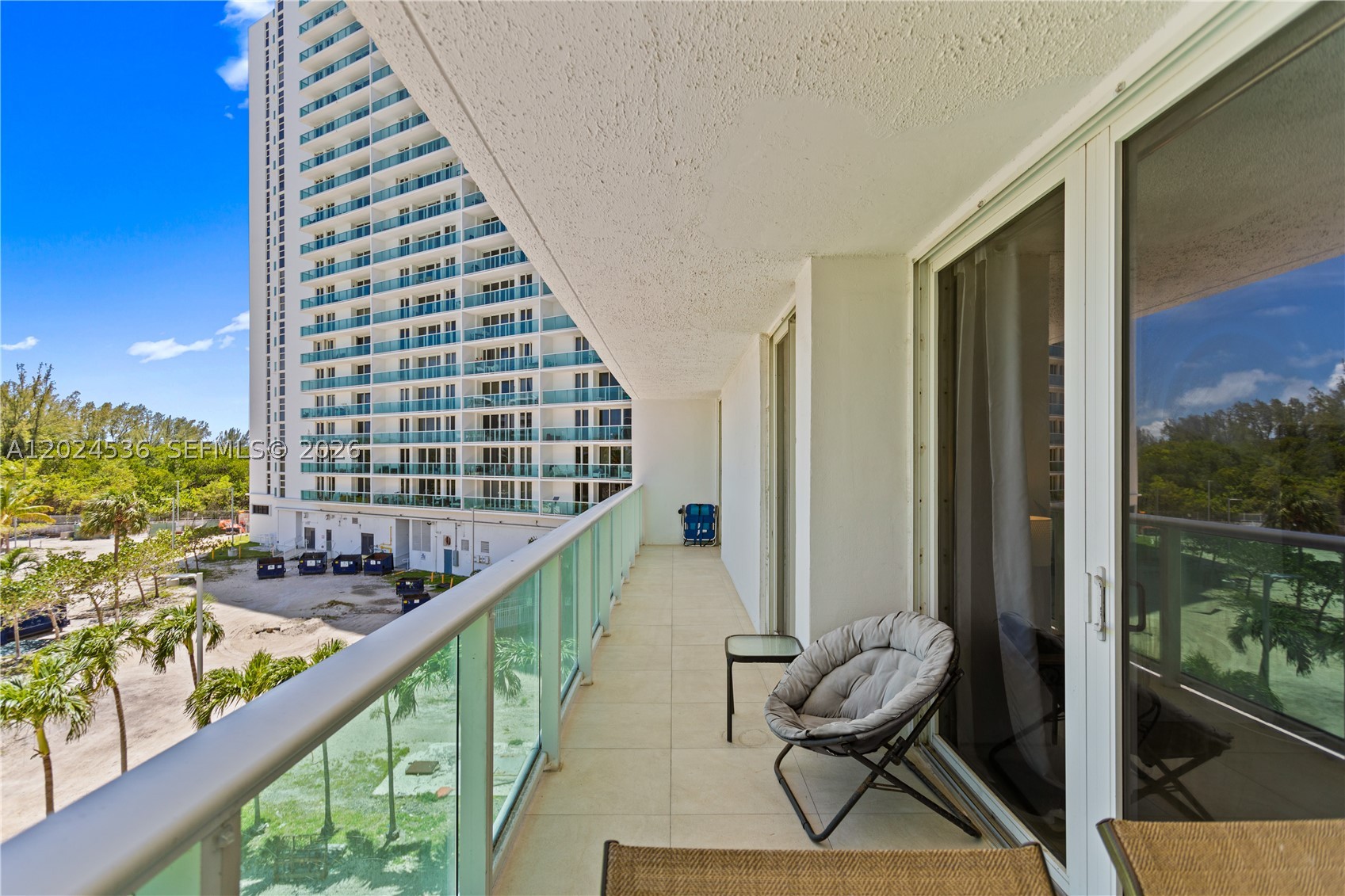 image Arlen House East1