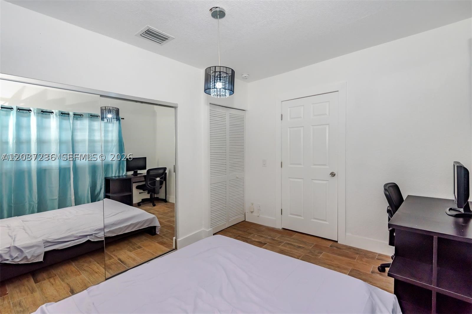 118 NW 35th St Miami, FL 33127