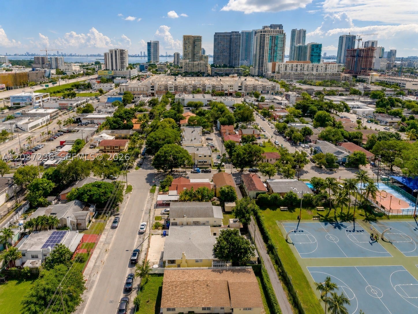 118 NW 35th St Miami, FL 33127