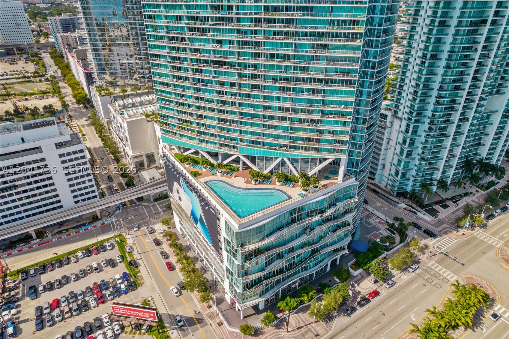 888 Biscayne Blvd #2101 Miami, FL 33132