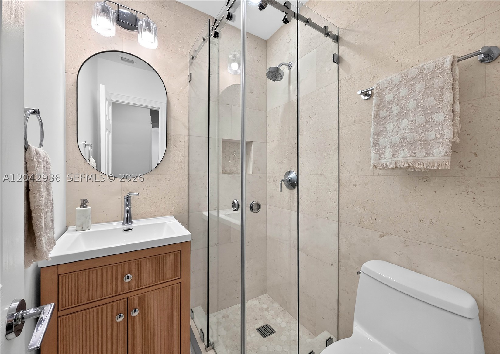 4943 Riviera Dr Coral Gables, FL 33146