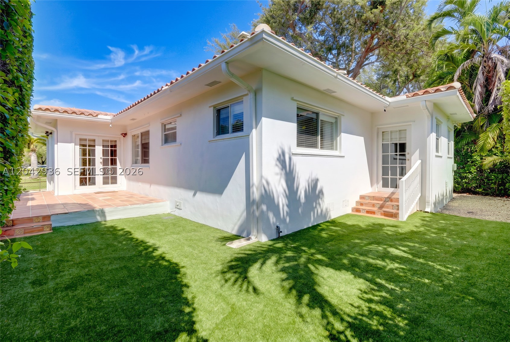 4943 Riviera Dr Coral Gables, FL 33146