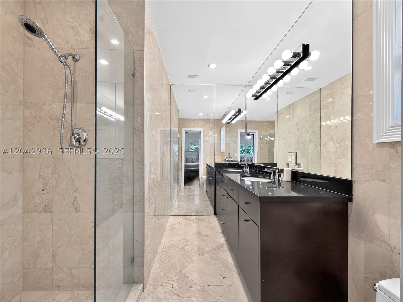 4943 Riviera Dr Coral Gables, FL 33146