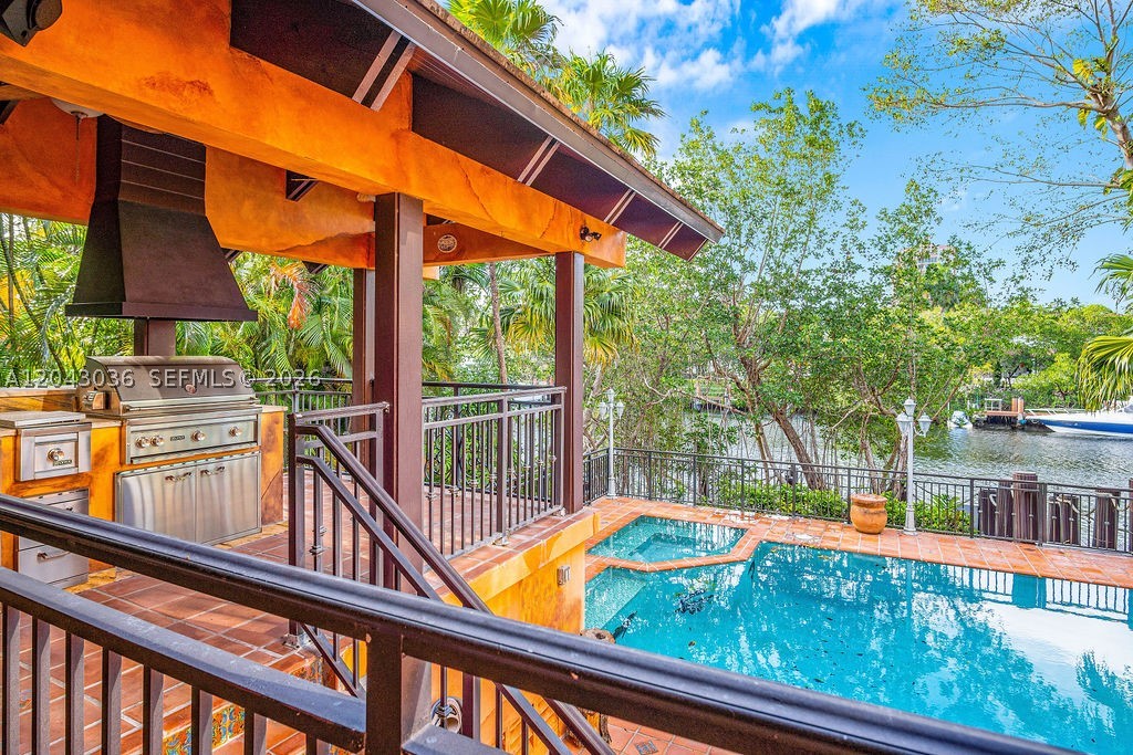 6960 Mira Flores Ave #6960 Coral Gables, FL 33143