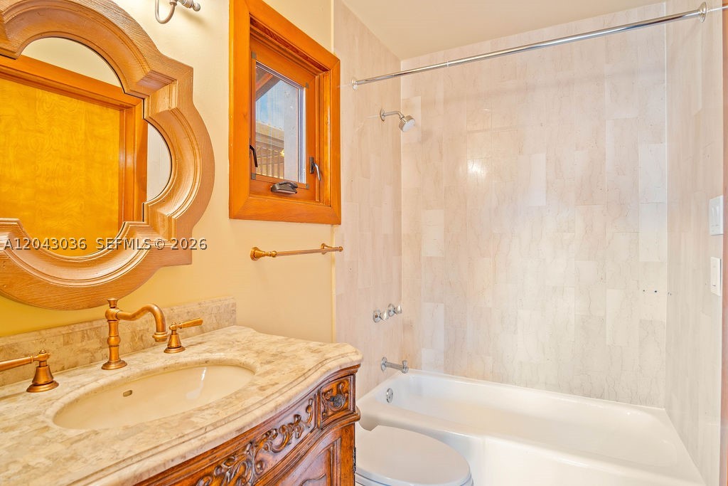 6960 Mira Flores Ave #6960 Coral Gables, FL 33143