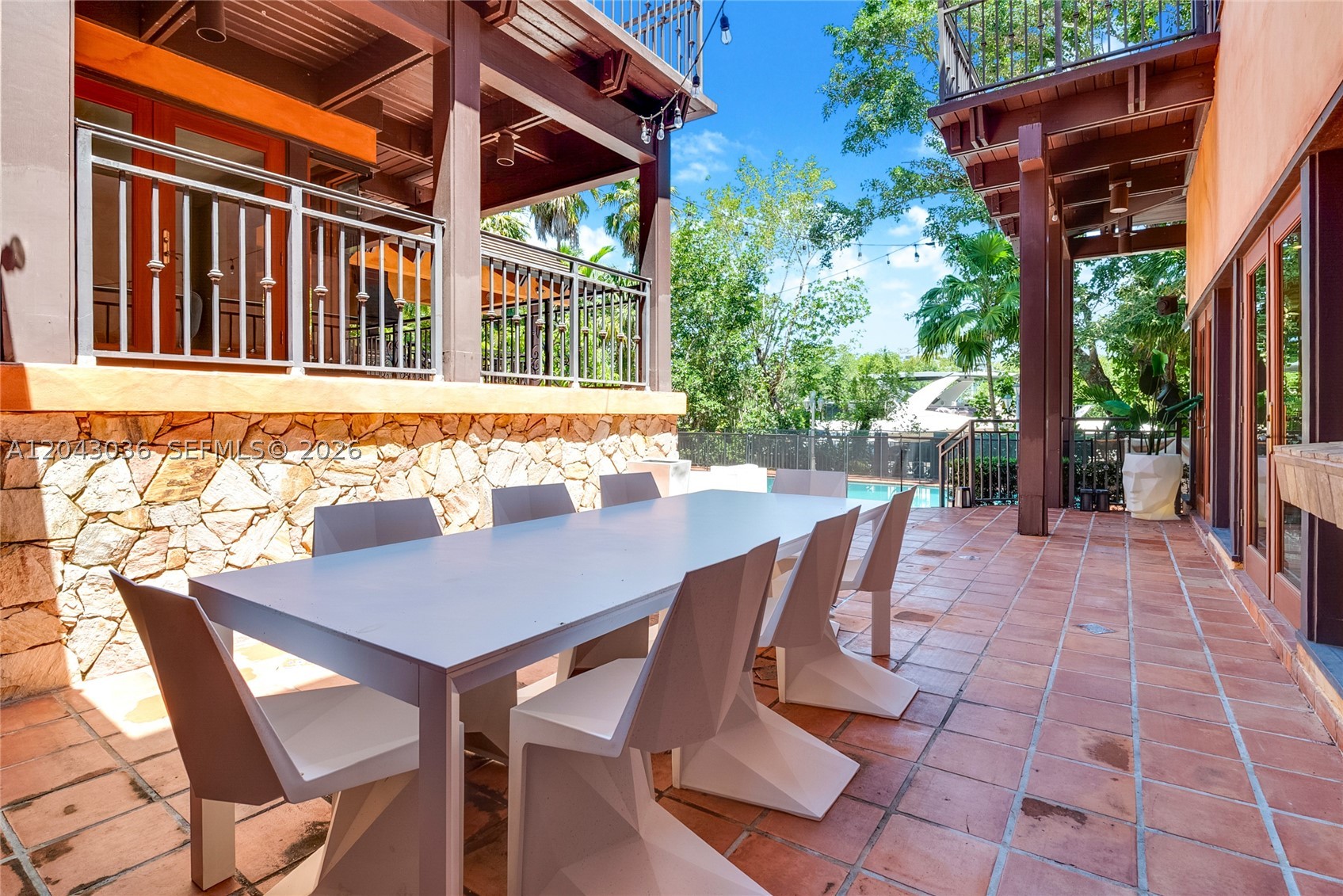 6960 Mira Flores Ave #6960 Coral Gables, FL 33143
