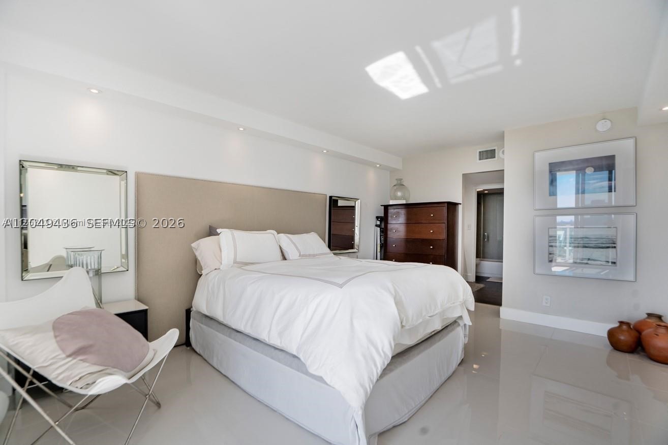 image Arlen House East12