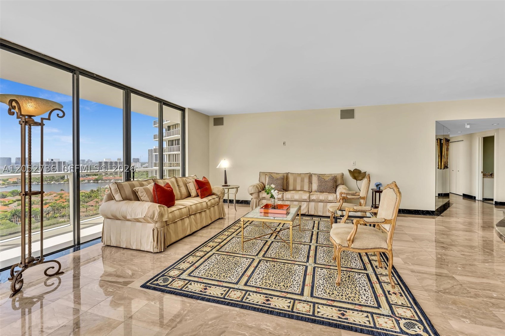 20281 E Country Clb Dr #1907 Aventura, FL 33180