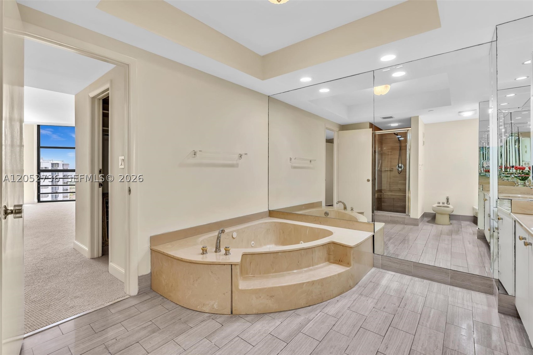 20281 E Country Clb Dr #1907 Aventura, FL 33180