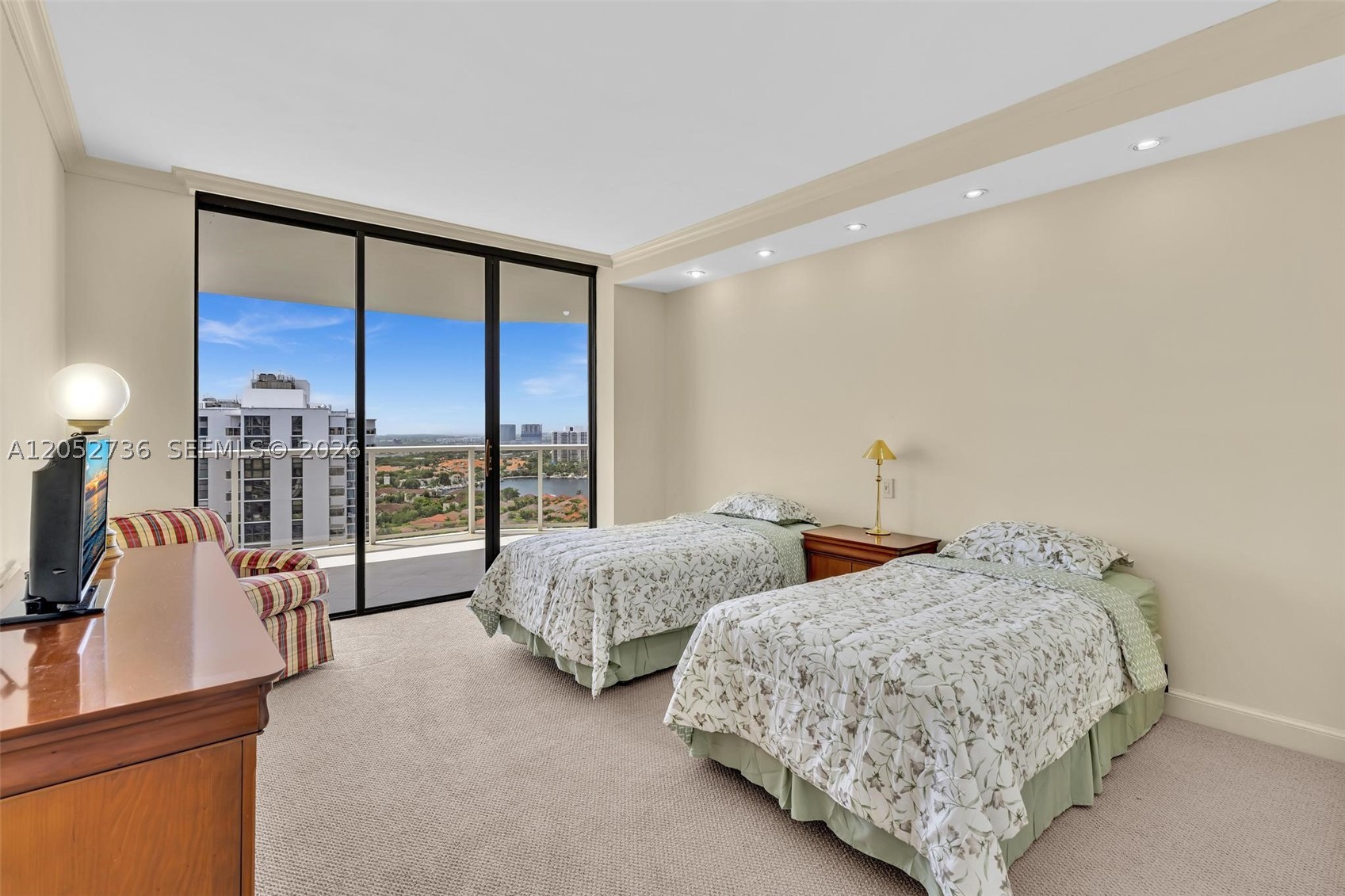 20281 E Country Clb Dr #1907 Aventura, FL 33180