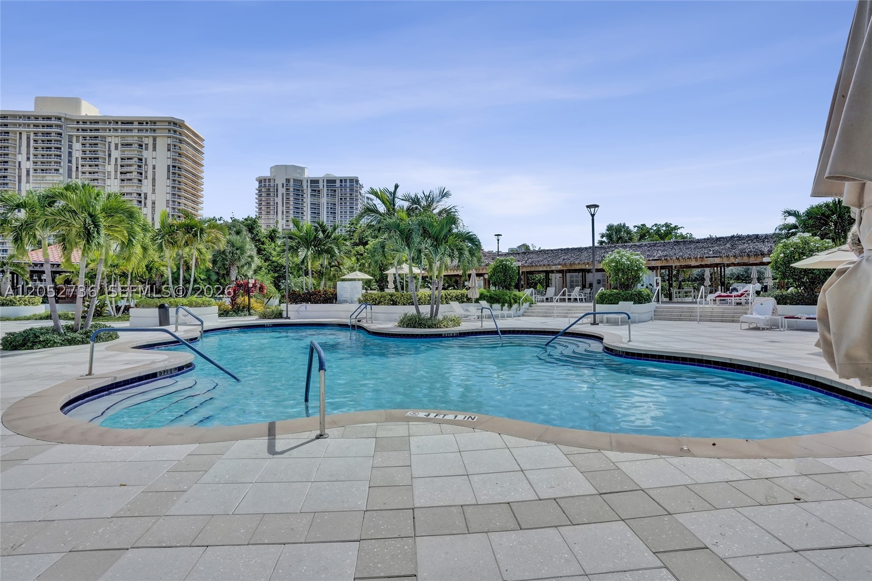 20281 E Country Clb Dr #1907 Aventura, FL 33180