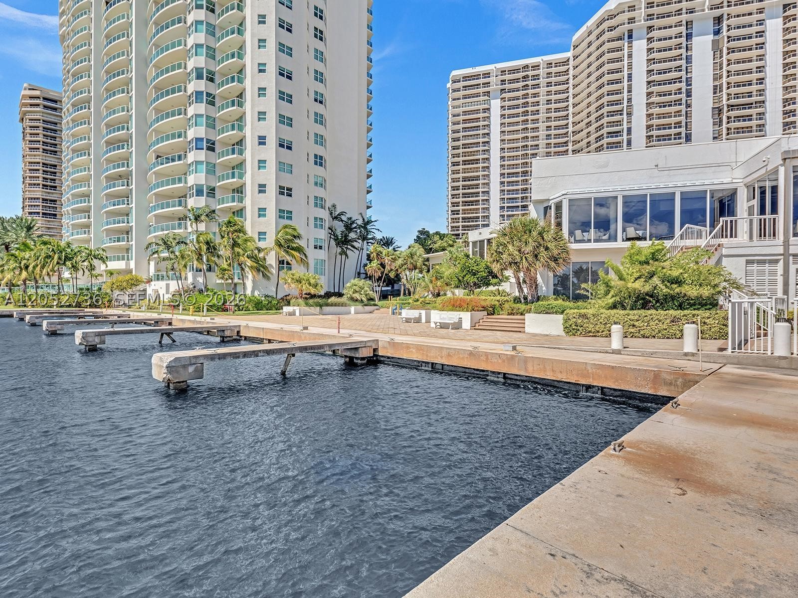 20281 E Country Clb Dr #1907 Aventura, FL 33180