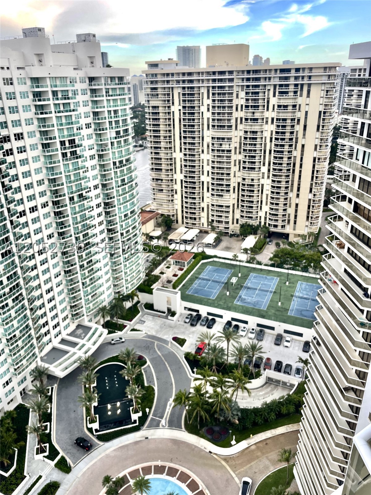20281 E Country Clb Dr #1907 Aventura, FL 33180