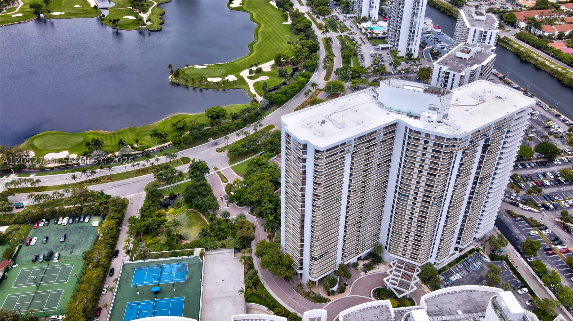 20281 E Country Clb Dr #1907 Aventura, FL 33180
