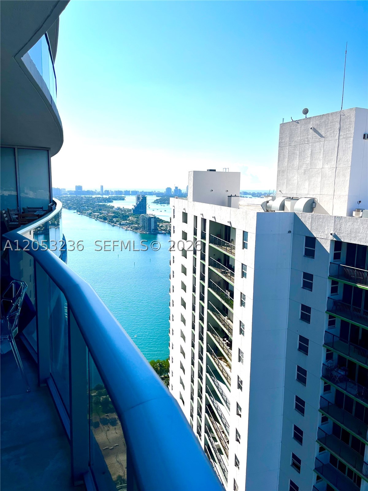 image Aria on the Bay1