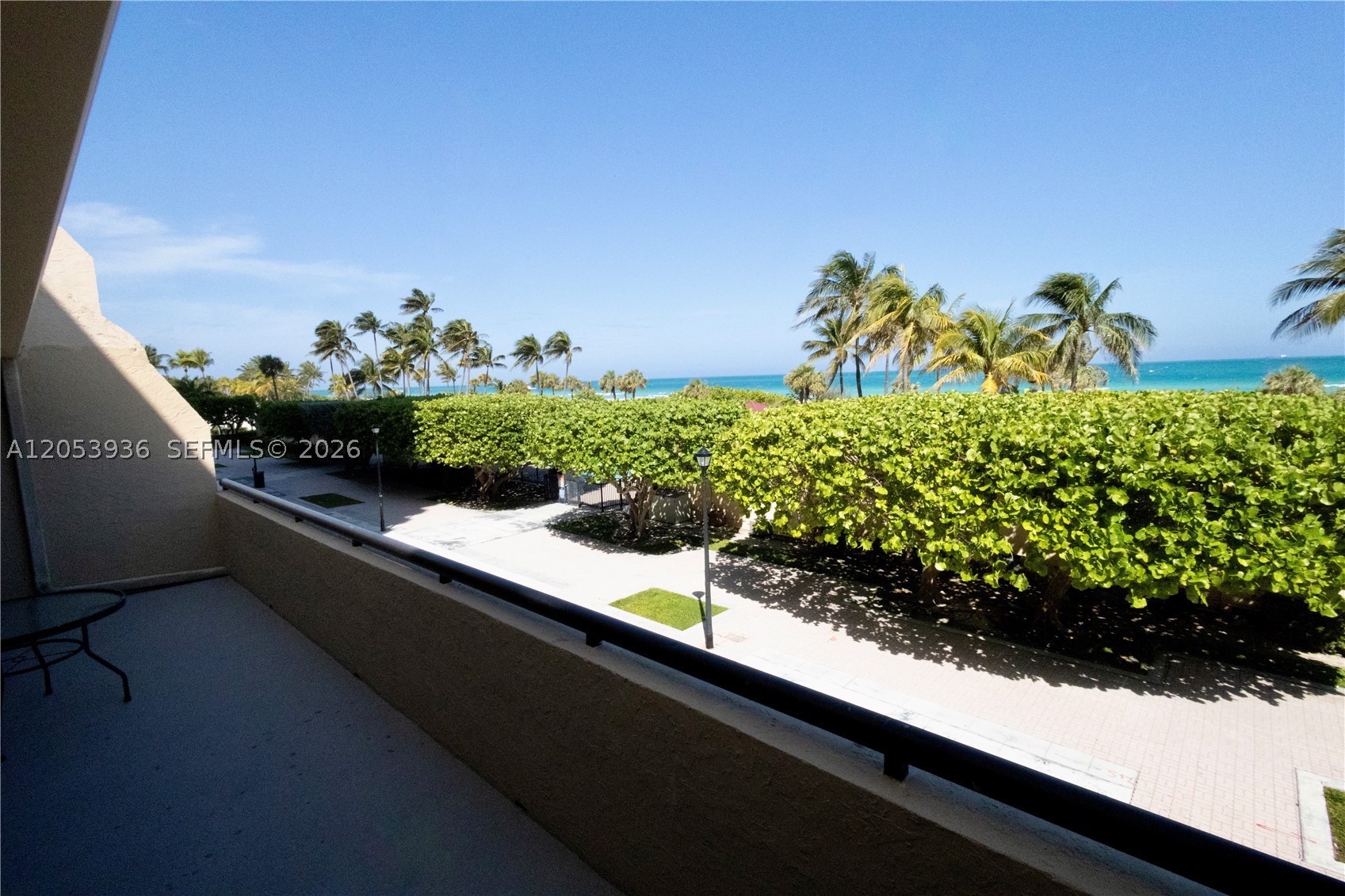 2555 Collins Ave #308
