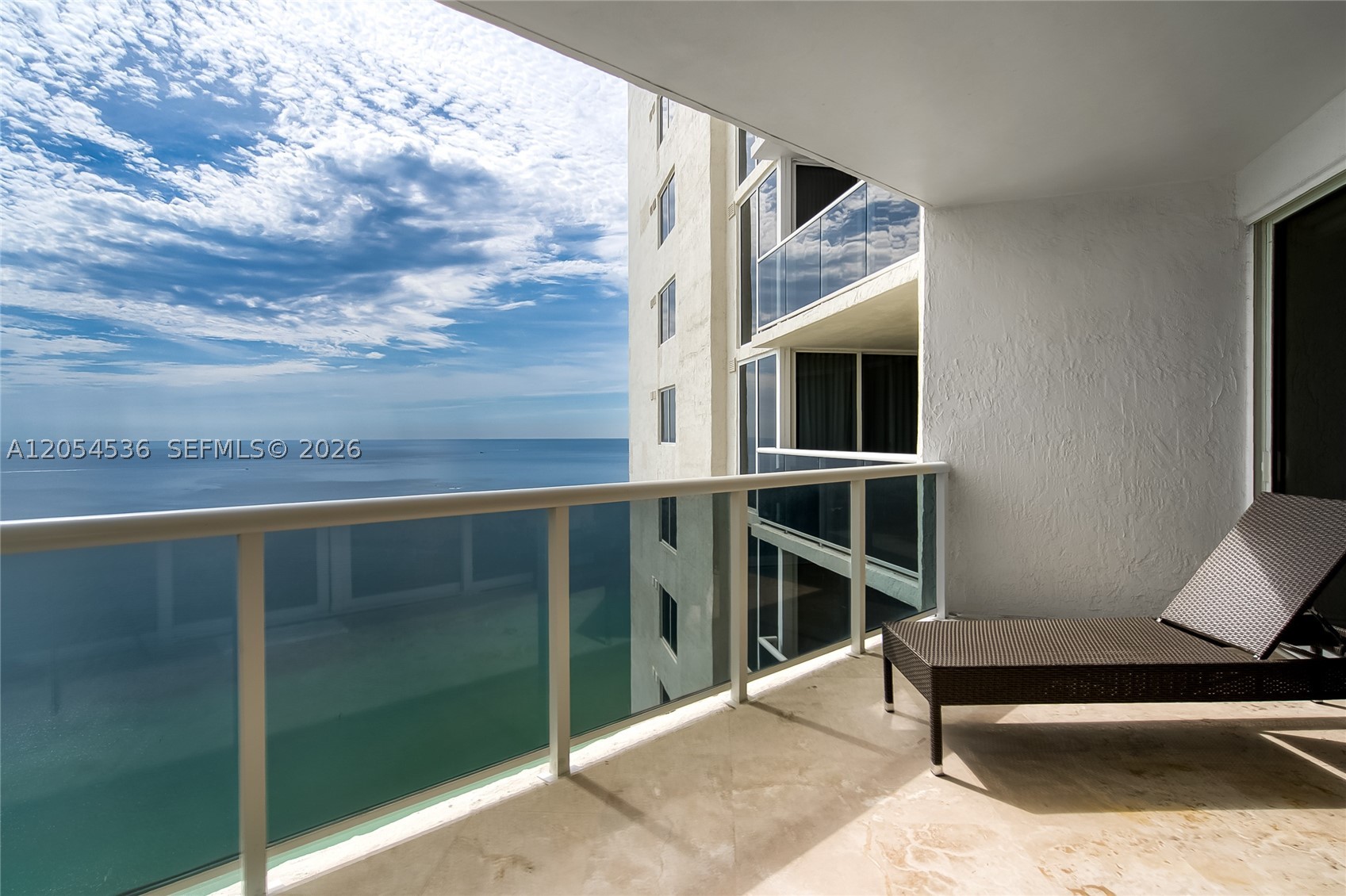 19111 Collins Ave #3406