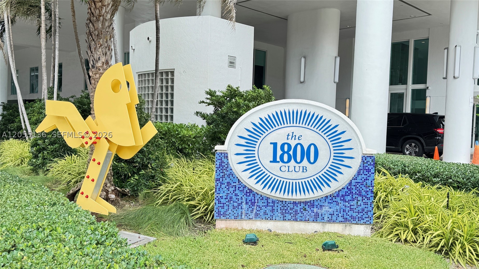 image 1800 Club1
