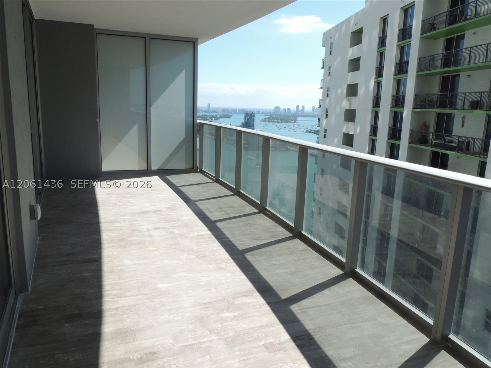 image Aria on the Bay12