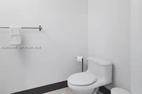 image Infinity at Brickell10