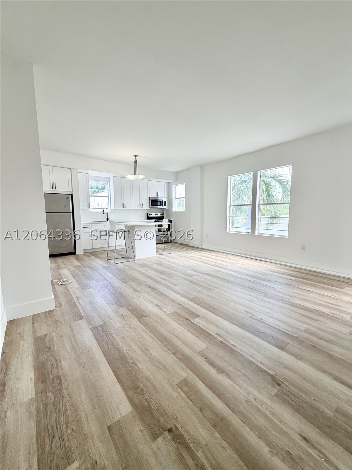 737 Jefferson Ave #204
