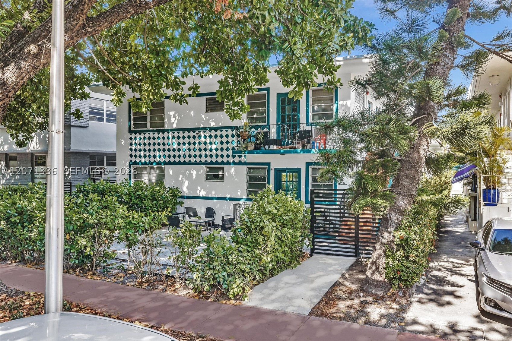 934 Meridian Ave #15