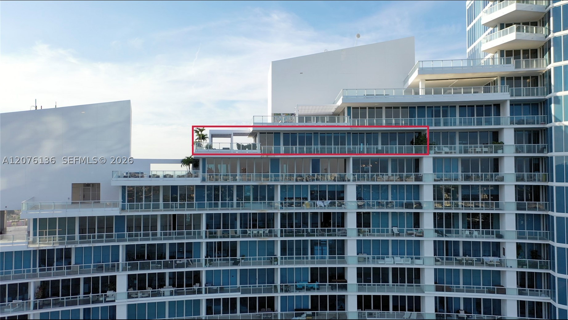 image Paramount Bay3