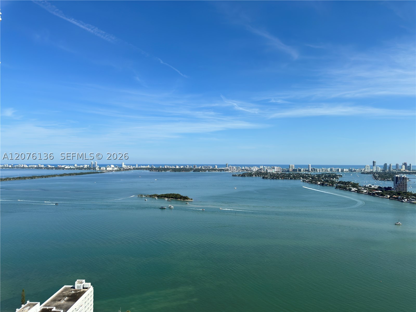image Paramount Bay46