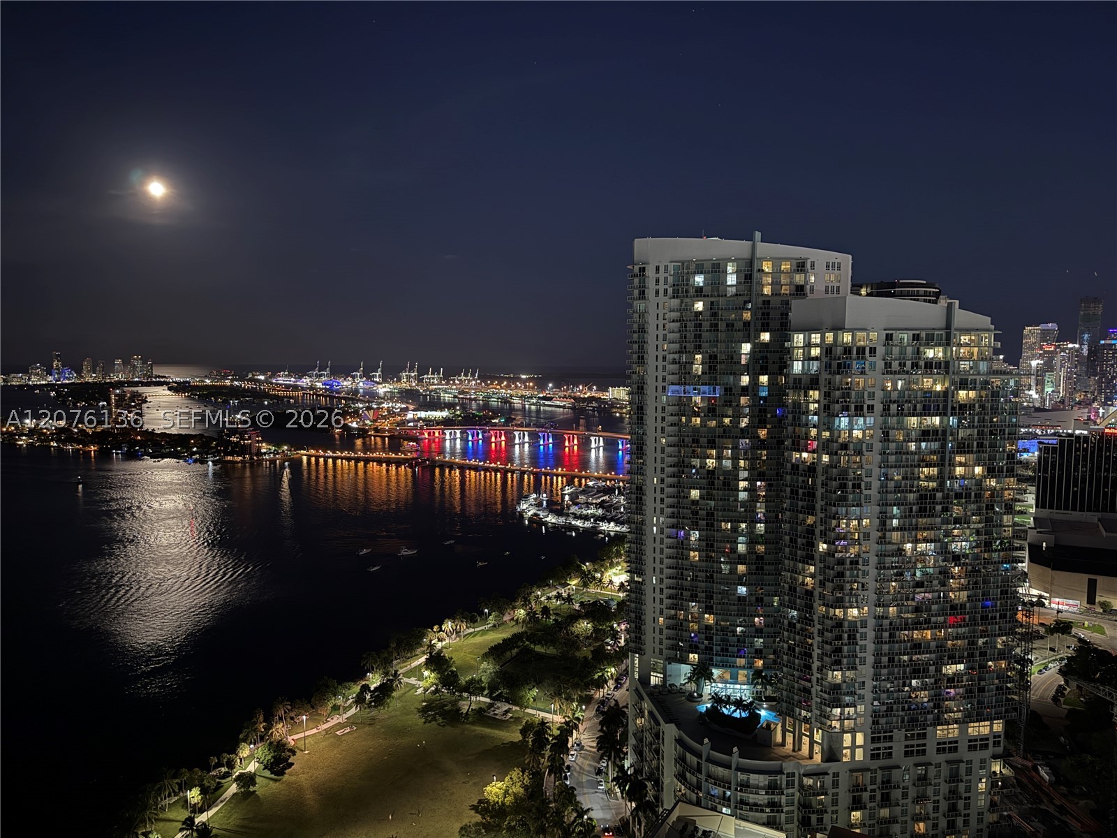 image Paramount Bay84