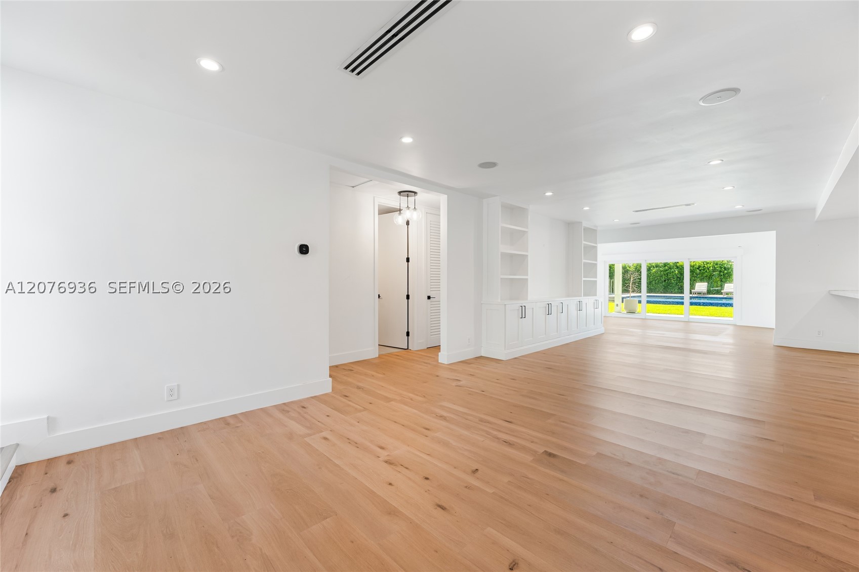 740 S Shore Dr Miami Beach, FL 33141