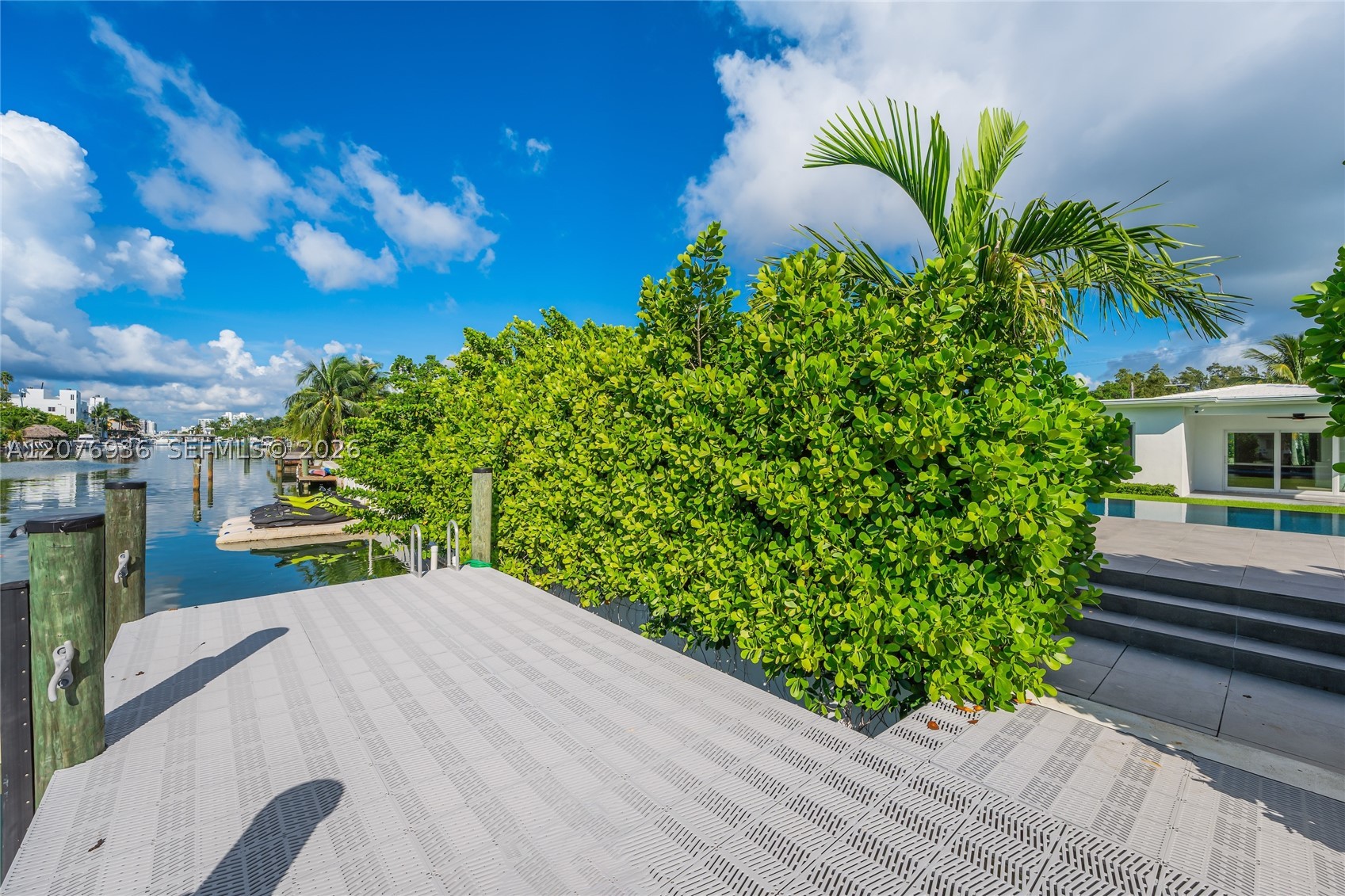 740 S Shore Dr Miami Beach, FL 33141