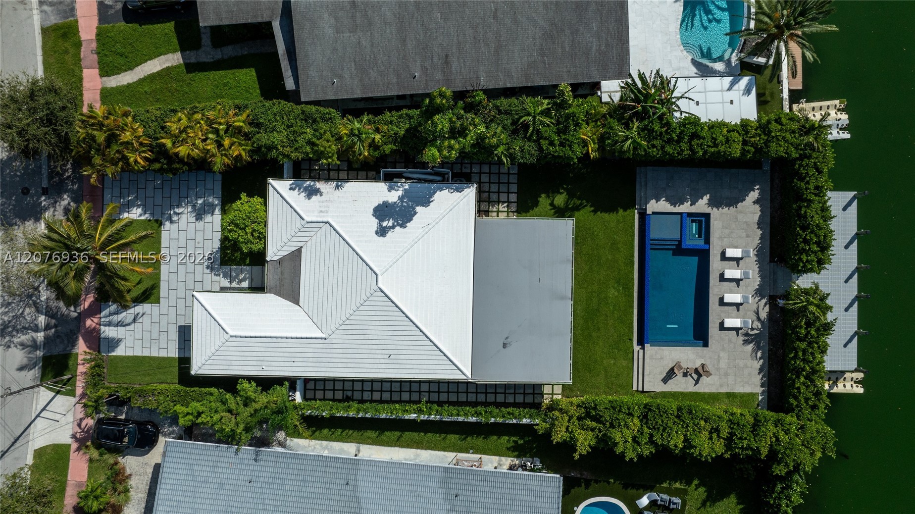 740 S Shore Dr Miami Beach, FL 33141