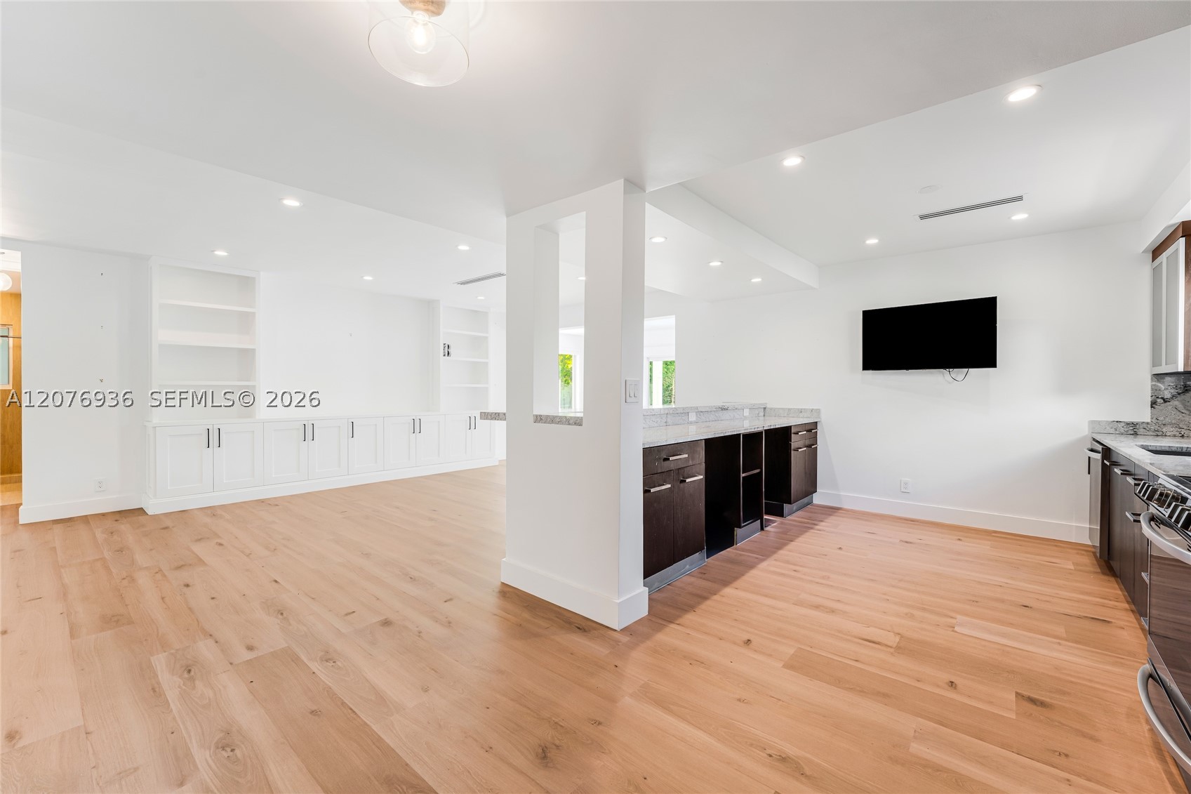 740 S Shore Dr Miami Beach, FL 33141