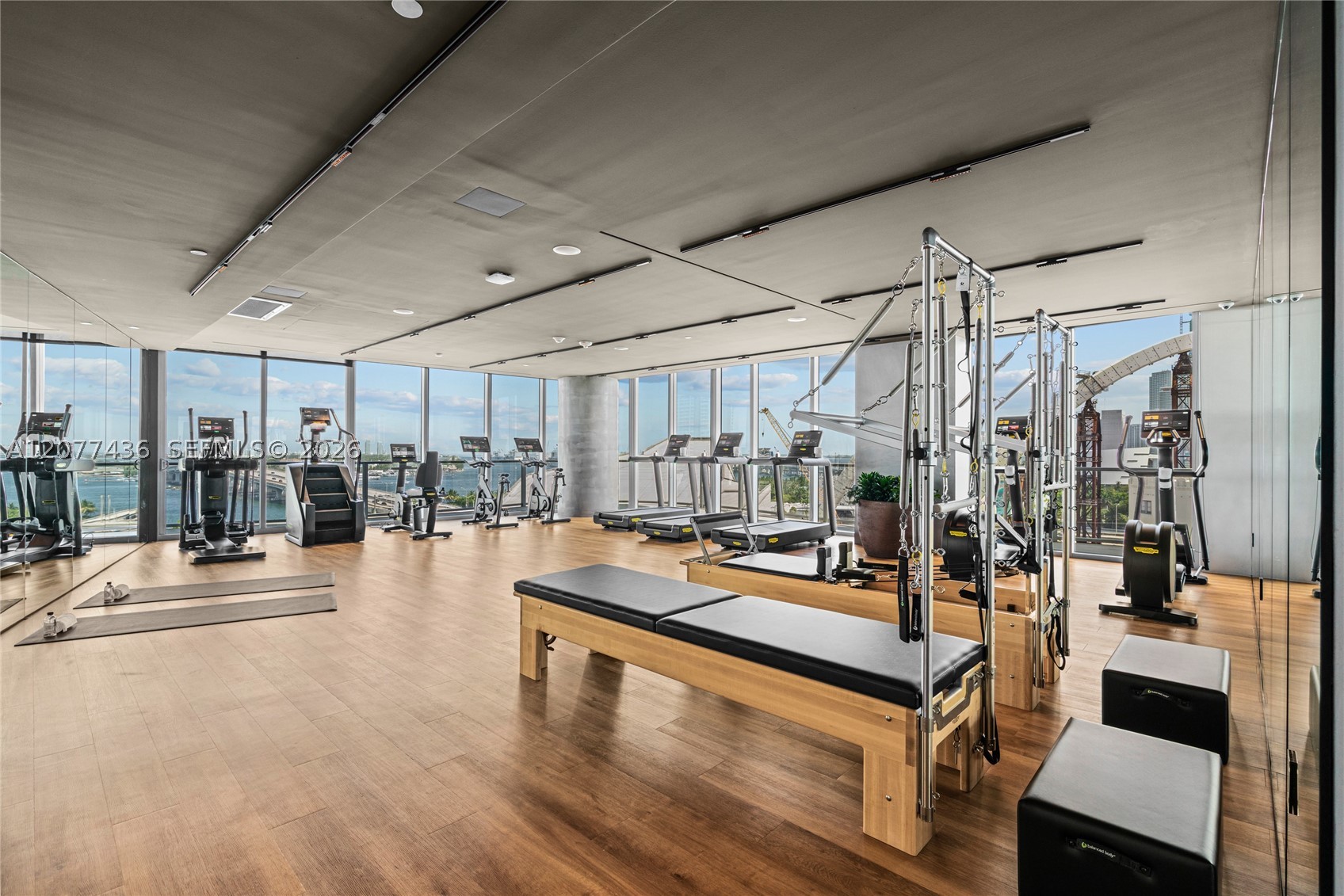 1400 Biscayne Blvd #4203 Miami, FL 33132