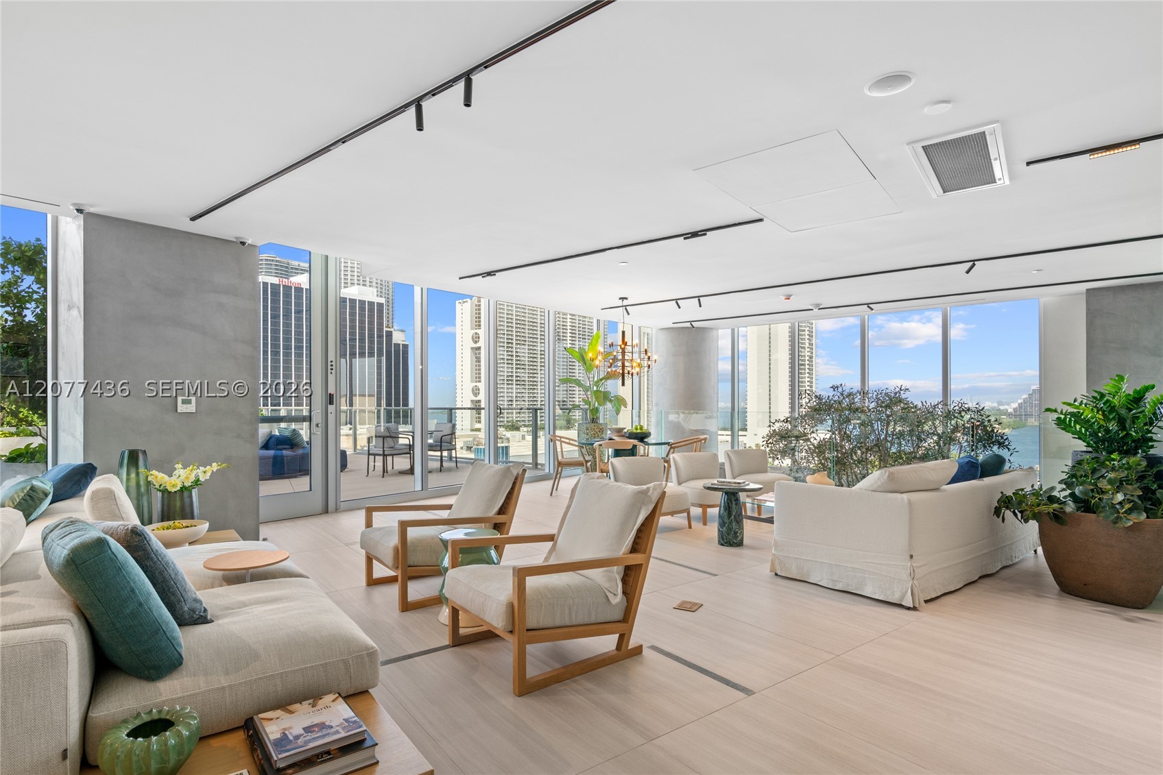 1400 Biscayne Blvd #4203 Miami, FL 33132
