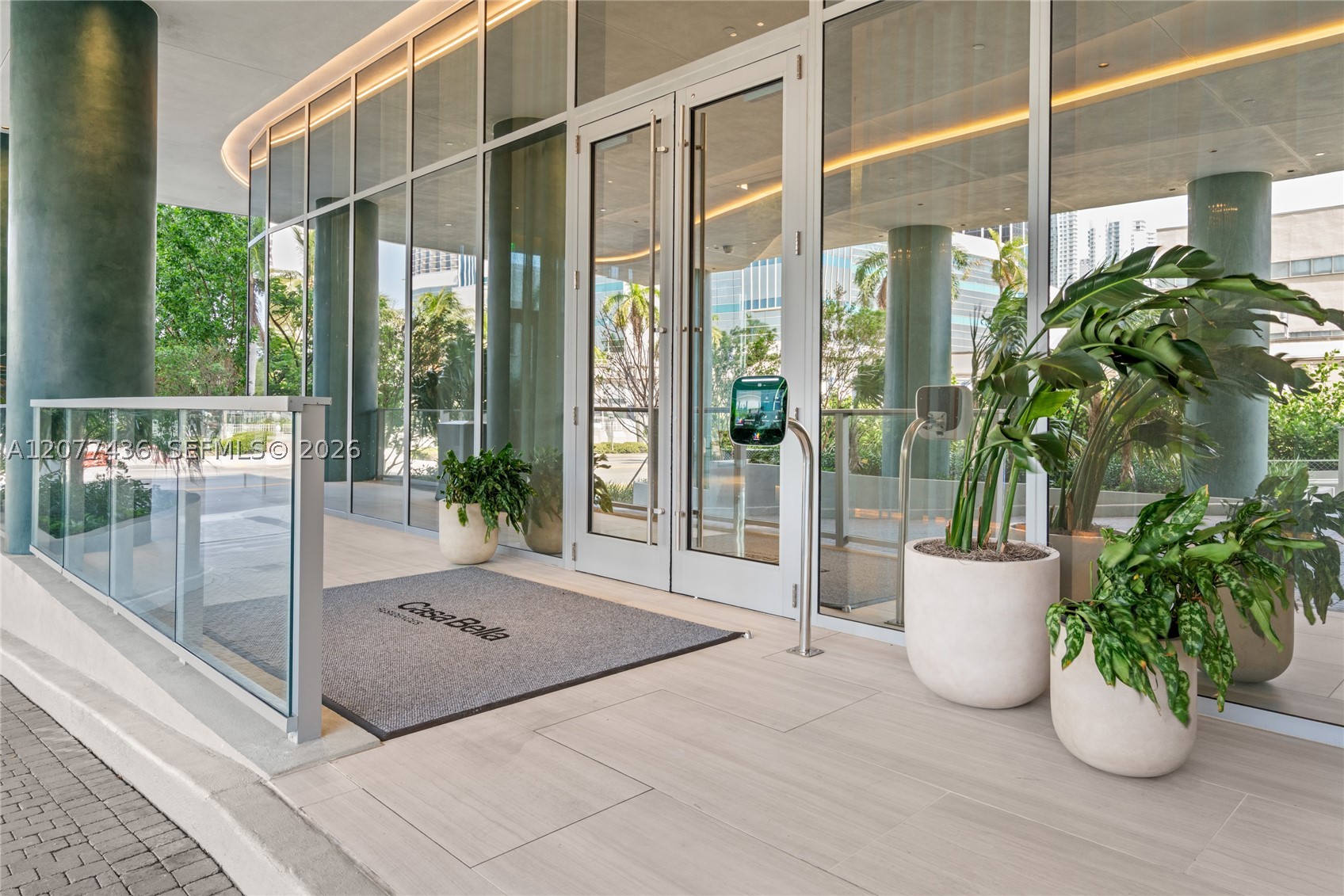 1400 Biscayne Blvd #4203 Miami, FL 33132
