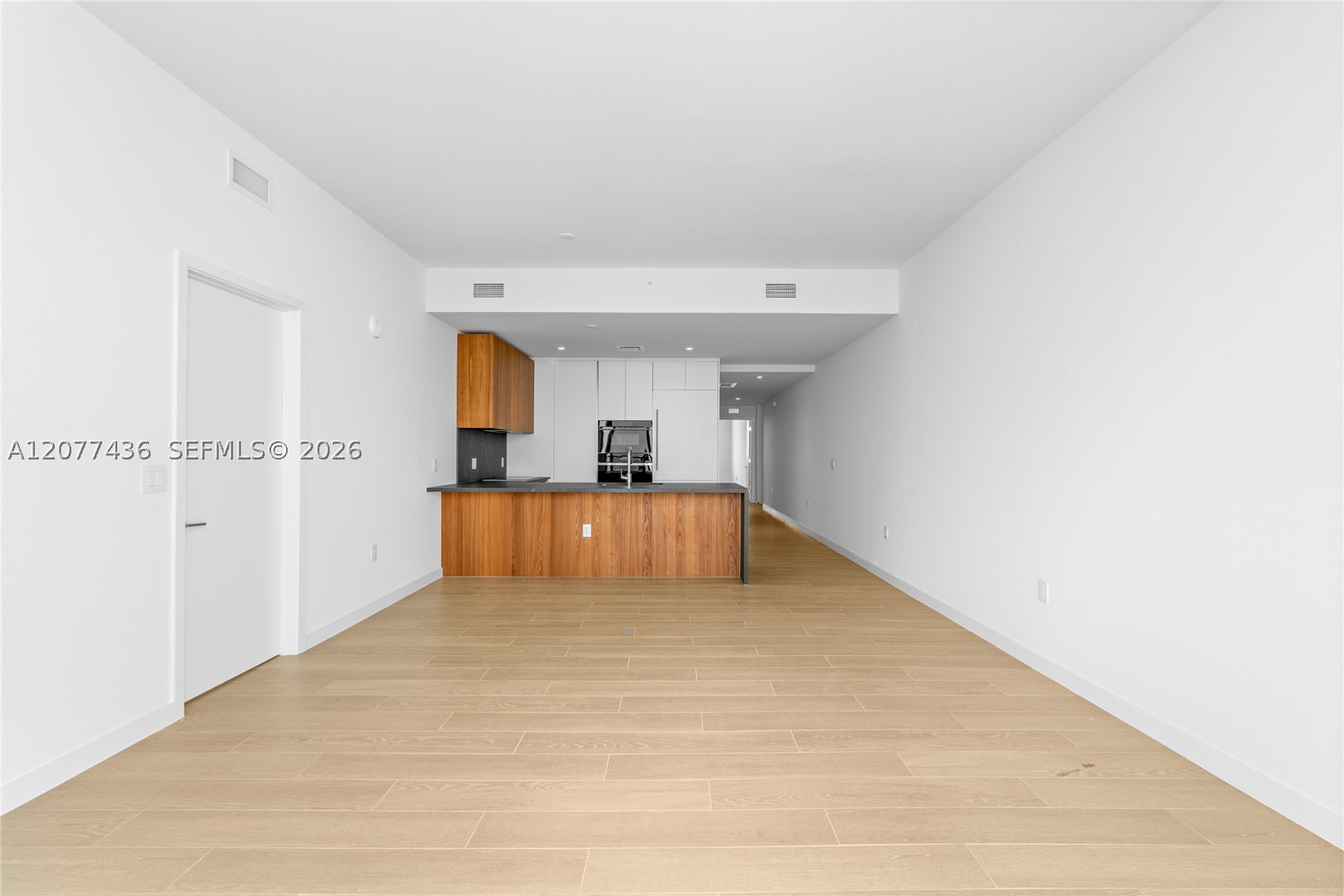 1400 Biscayne Blvd #4203 Miami, FL 33132
