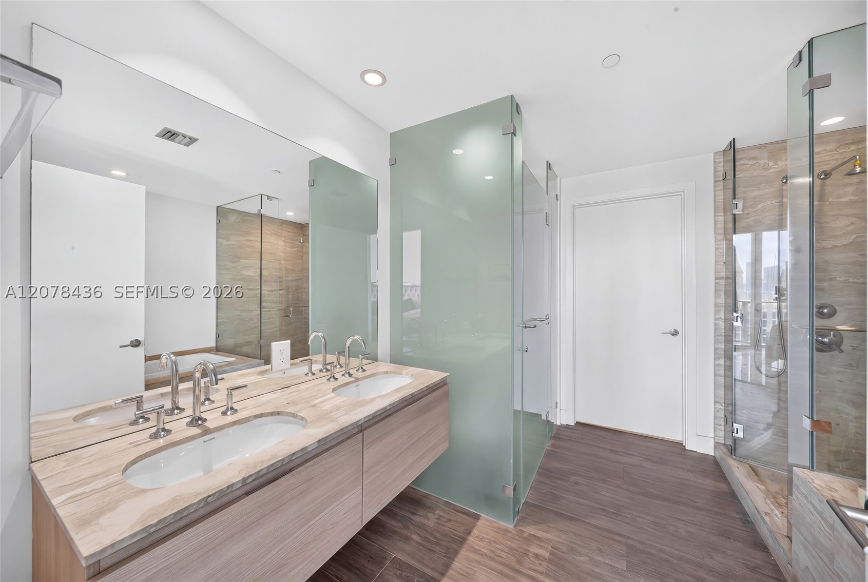 2900 NE 7th Ave #2209 Miami, FL 33137