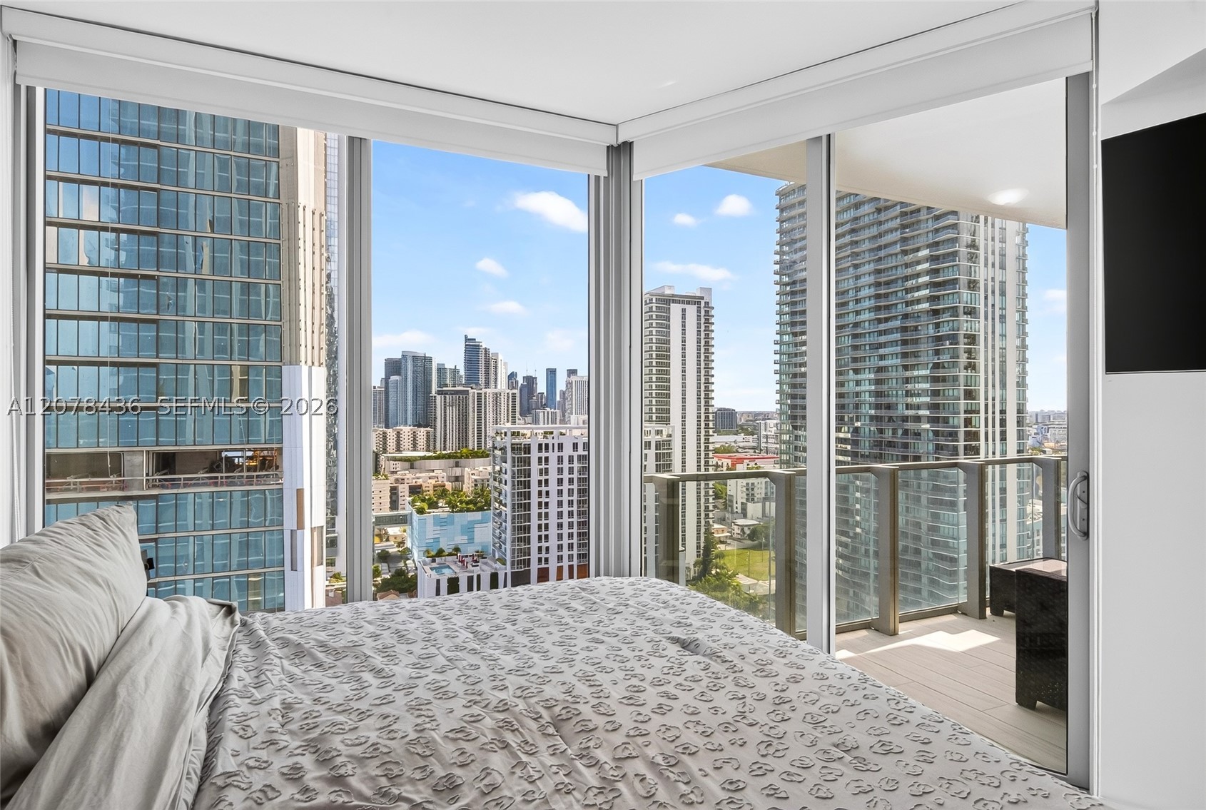 2900 NE 7th Ave #2209 Miami, FL 33137