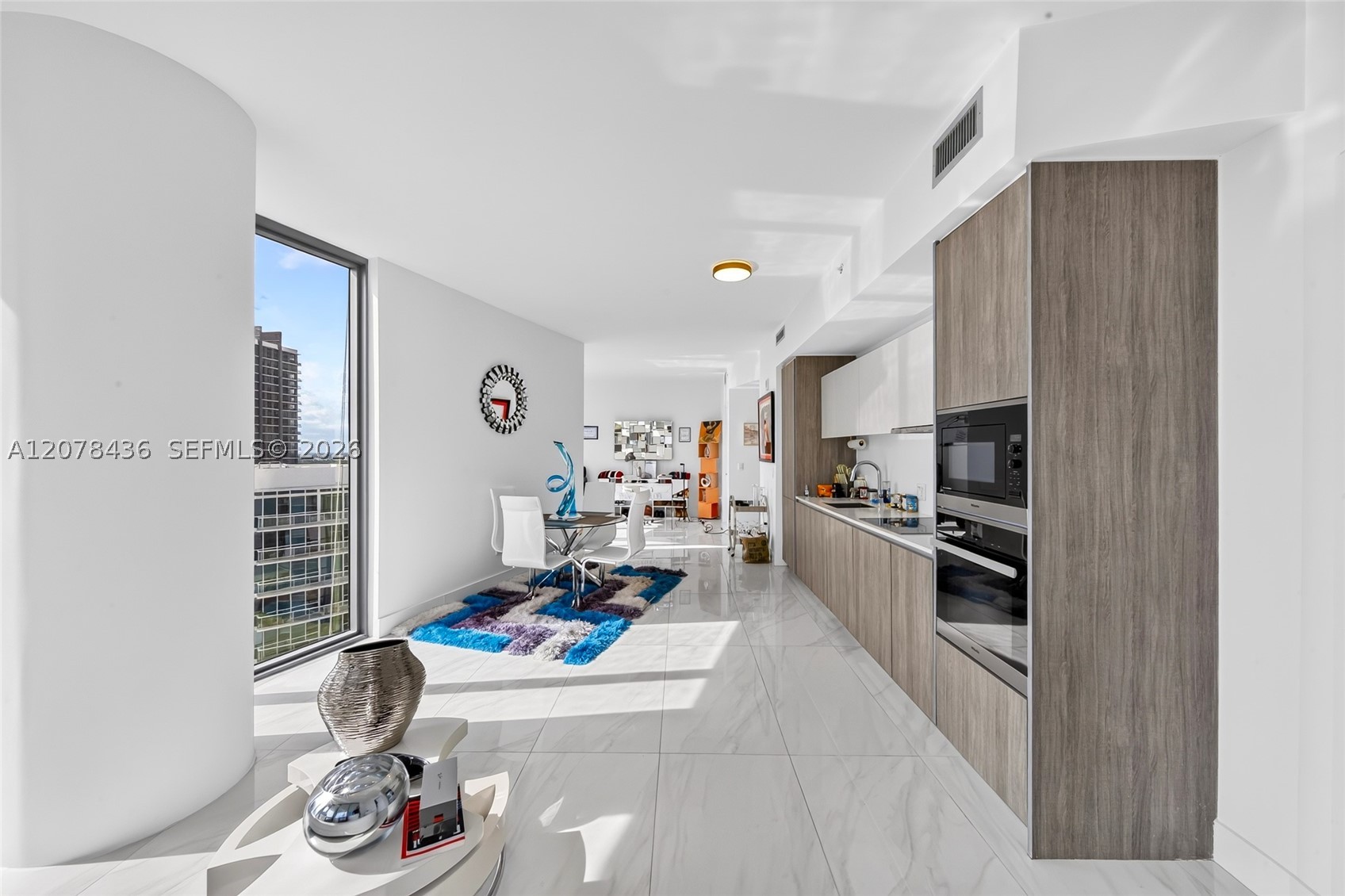 2900 NE 7th Ave #2209 Miami, FL 33137