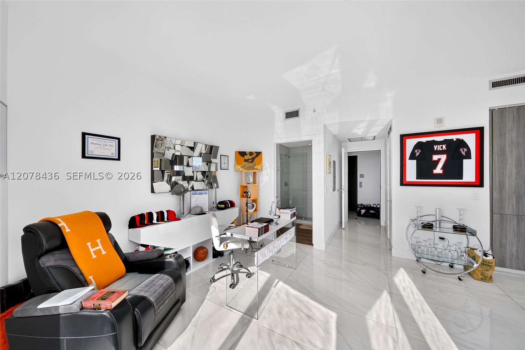 2900 NE 7th Ave #2209 Miami, FL 33137
