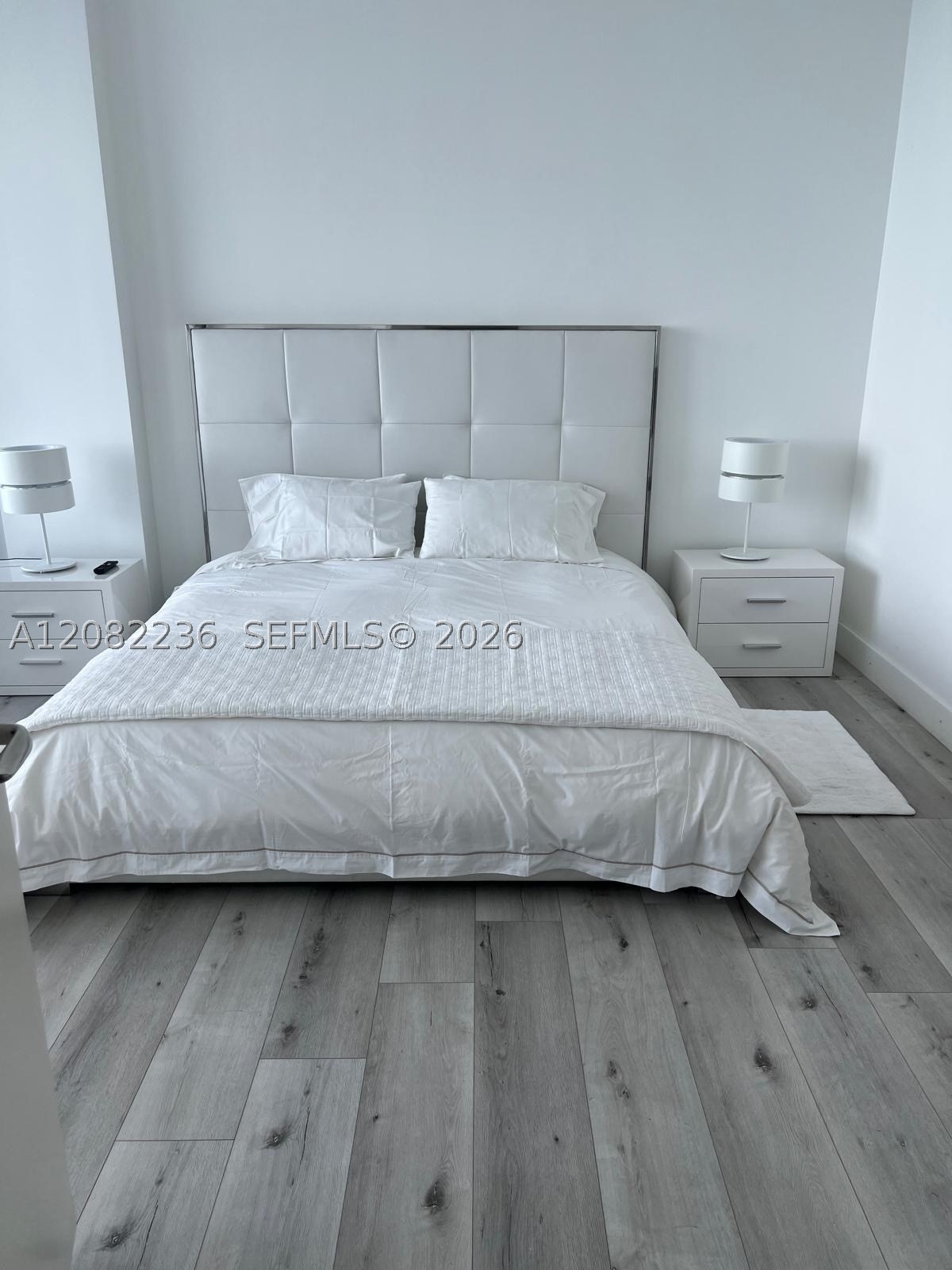 image Jade Signature12