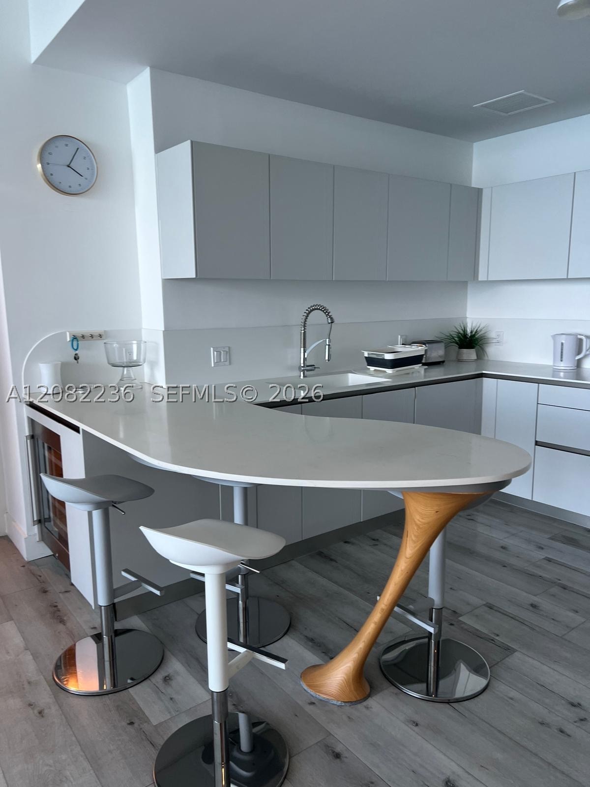 image Jade Signature8