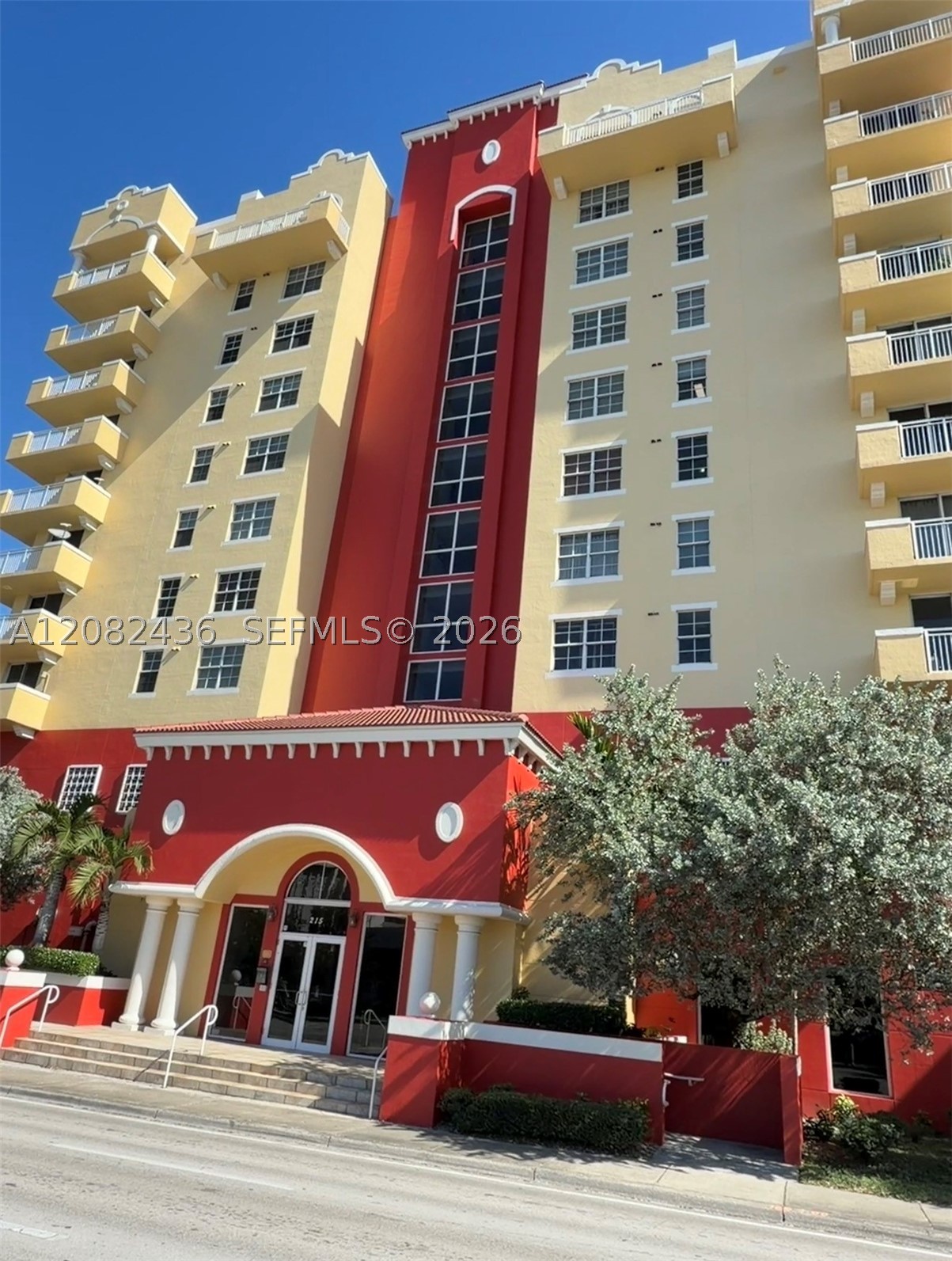 215 SW 42nd Ave #803