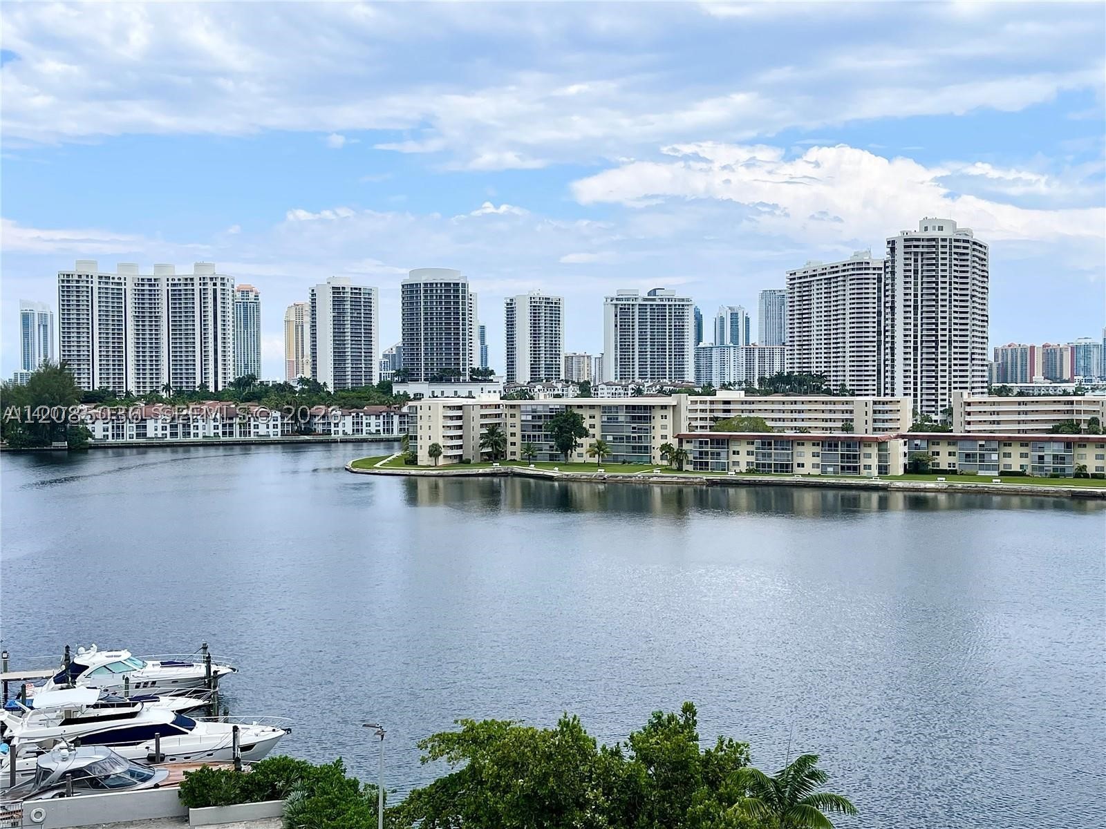 18041 Biscayne Blvd #803