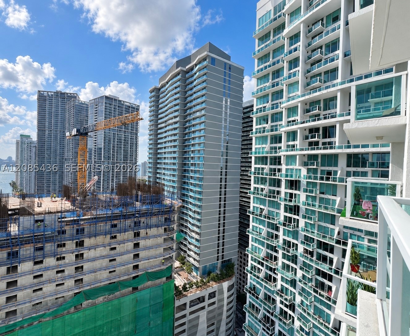 image Brickell on the River North14