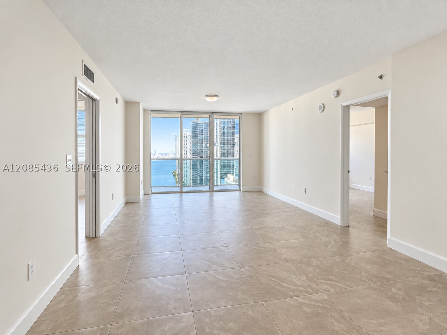 image Brickell on the River North4