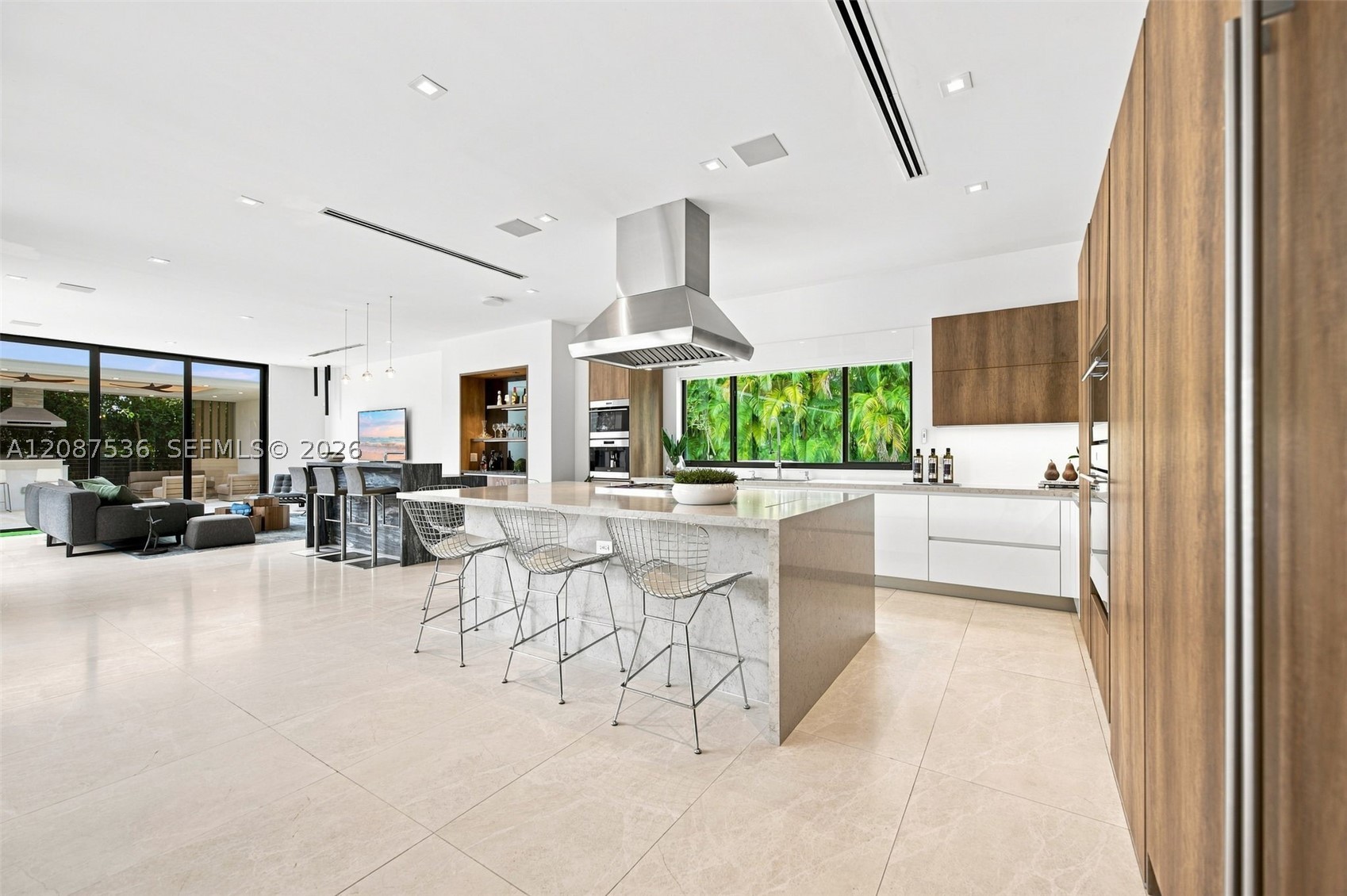8920 SW 96th St Miami, FL 33176