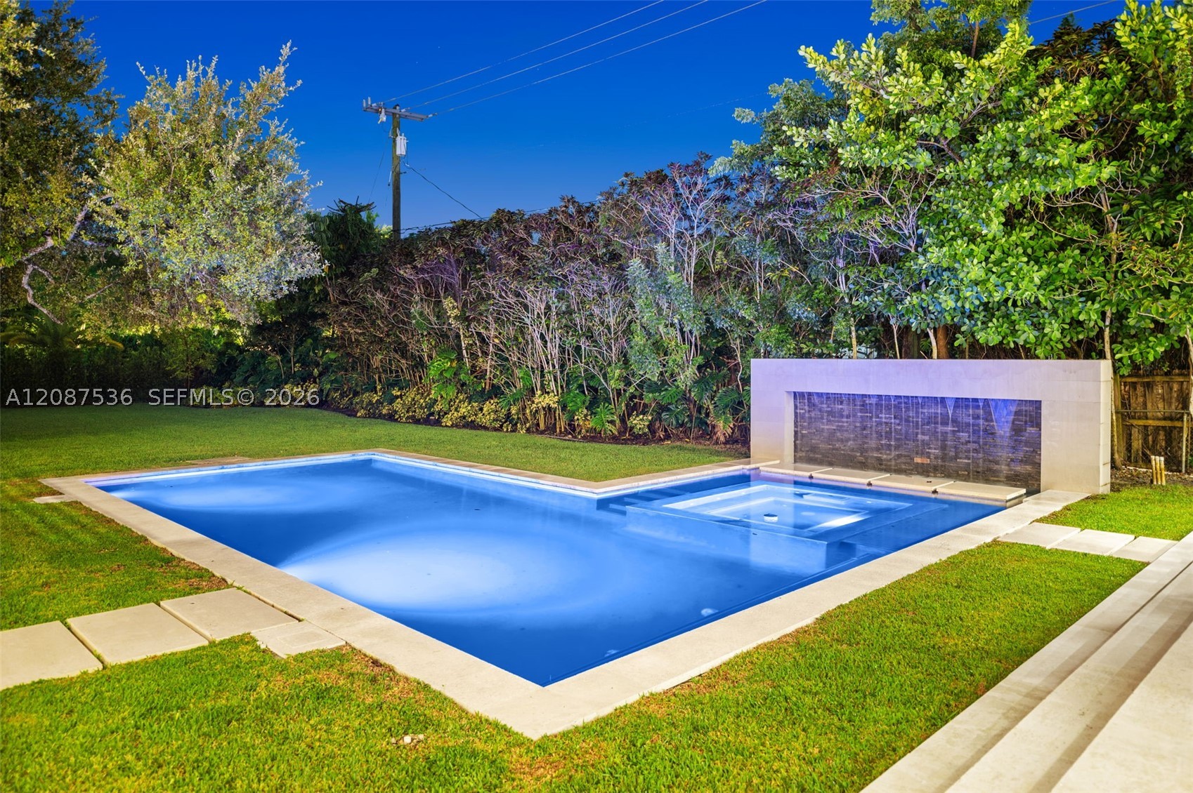 8920 SW 96th St Miami, FL 33176